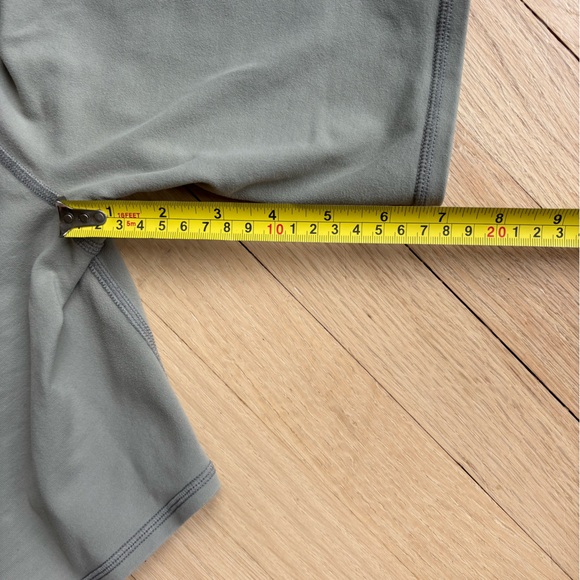 Seamless High Waist Ali Yoga Biker Short- Sterling - Picture 2 of 7